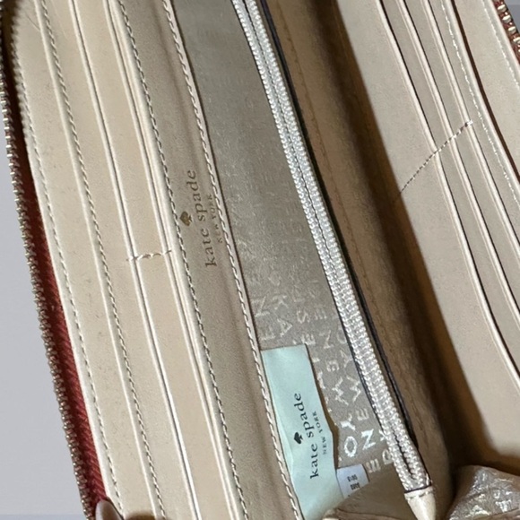 Kate Spade Cream and Red Wallet - Picture 2 of 2